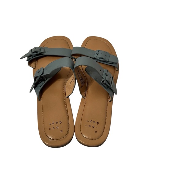 A New Day Blue Gray 2 Band Strap Buckle Sandals Size 6 1/2 - Picture 3 of 6